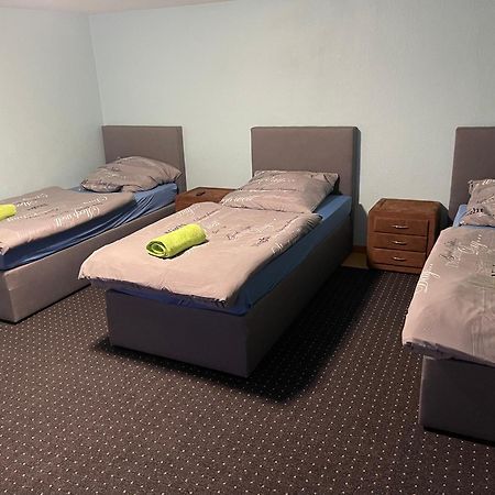Chambre Avec 3 Lits Trier Exterior foto